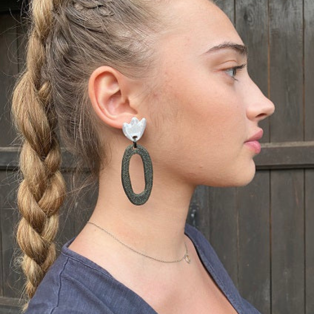 Originelle handgefertigte superleichte Maxi-Ohrringe aus dem 3D-Drucker