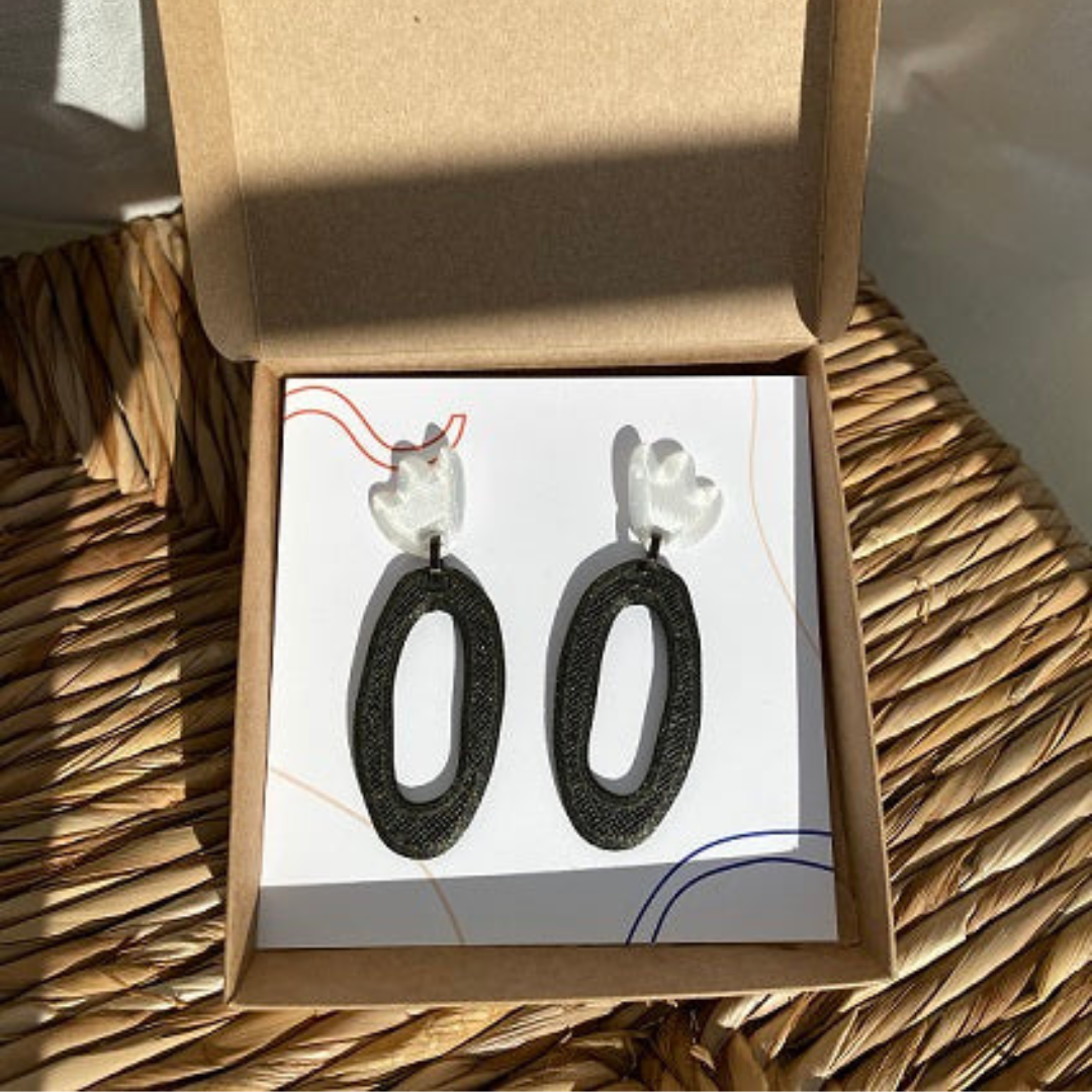 Originelle handgefertigte superleichte Maxi-Ohrringe aus dem 3D-Drucker