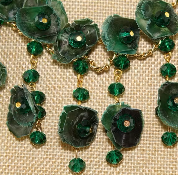 Halskette aus Fischschuppen Grün zweifach