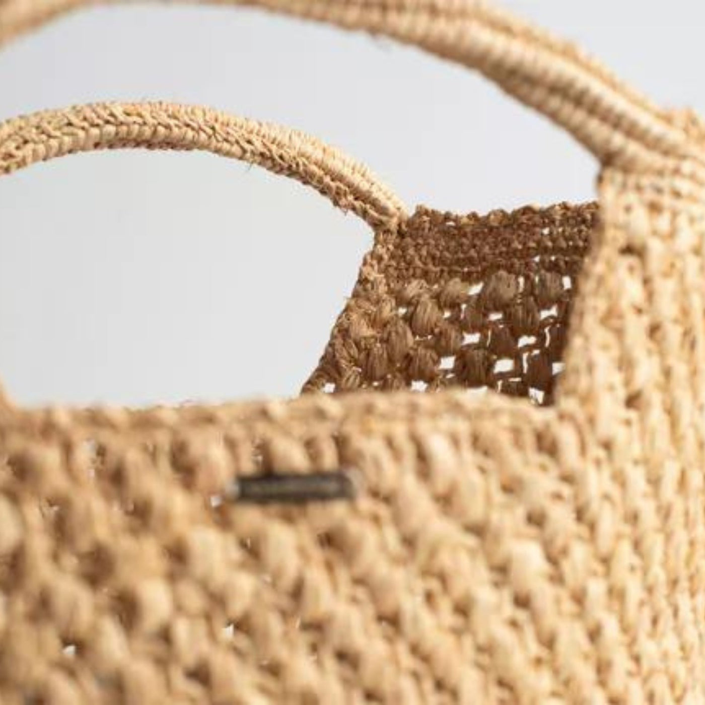 Handgewebte Tasche aus Bast "Mumbai"