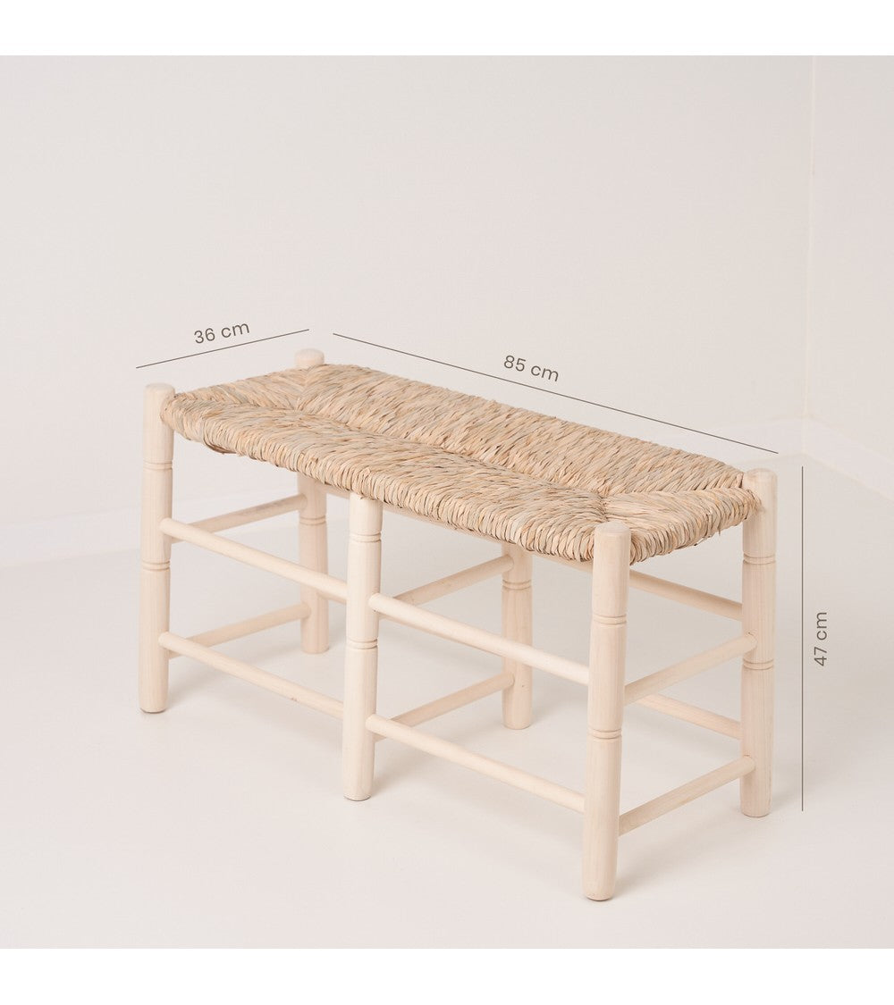 Spanische Bänke aus Holz und Binse im Mediterranen Stil