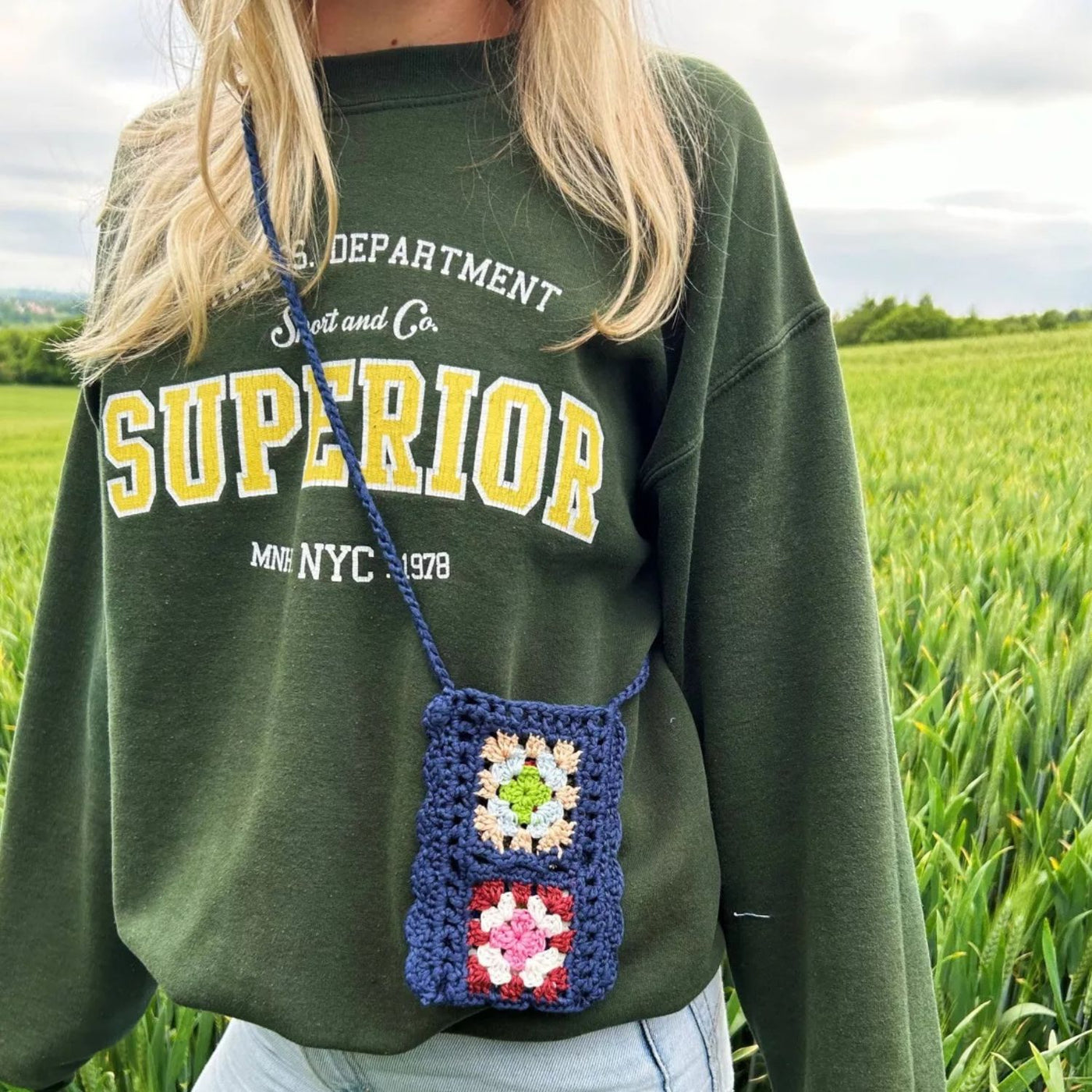 Kleine Häkeltasche - Handytasche - Sonnenbrillentasche zum Umhängen