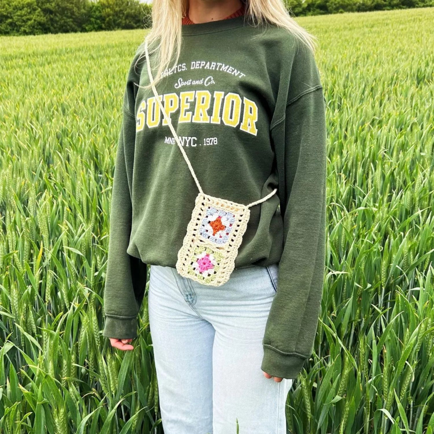Kleine Häkeltasche - Handytasche - Sonnenbrillentasche zum Umhängen