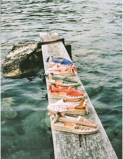 Flache traditionelle Espandrille aus Leder und Stoff - SOC